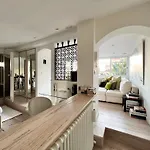 Apartment Art Lover's Loft