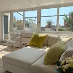 Apartment Art Lover's Loft
