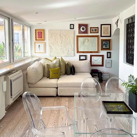 Art Lover's Loft Apartment *